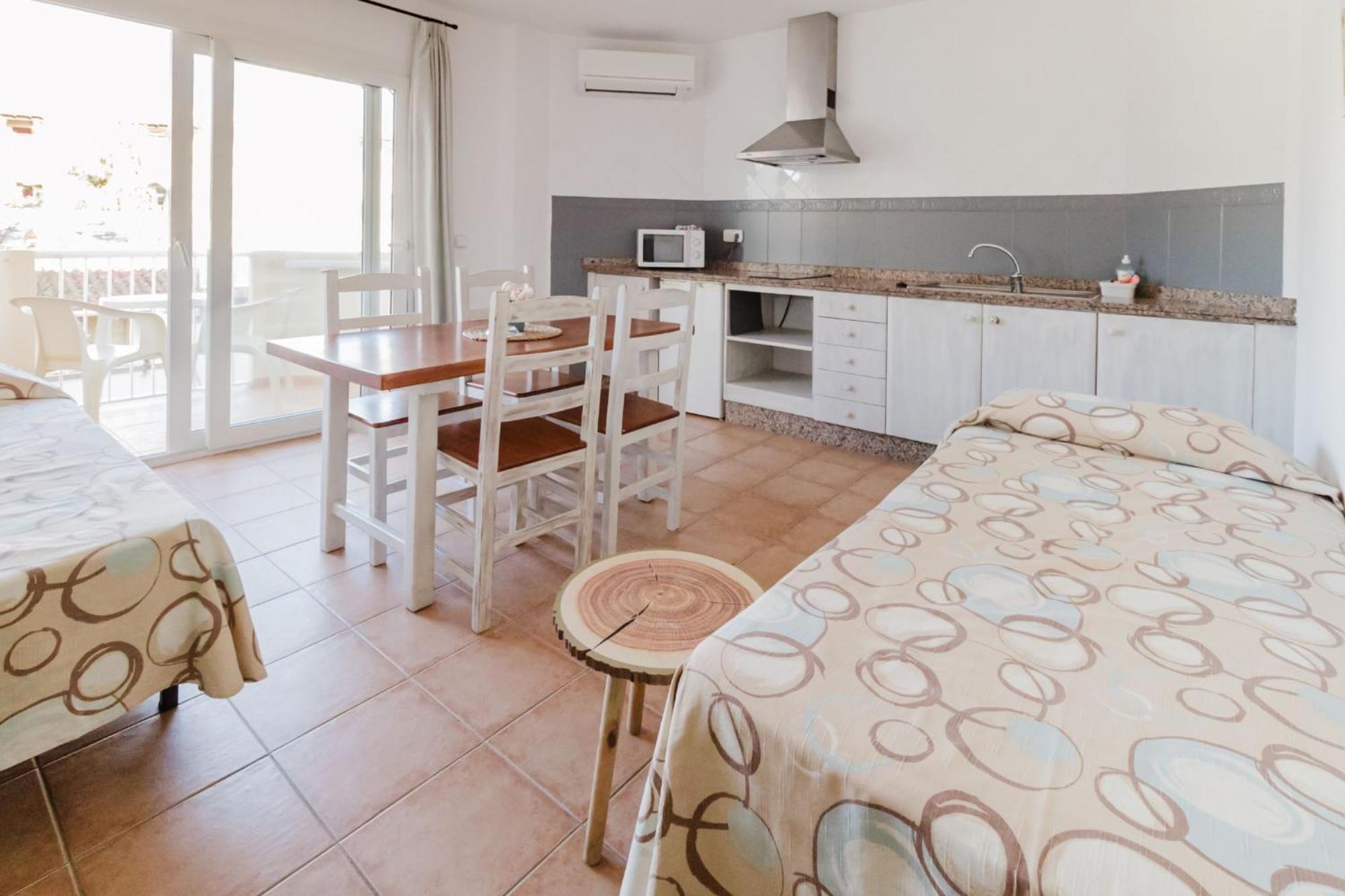 Apartamentos Timon - Emar Hotels Es Pujols Εξωτερικό φωτογραφία