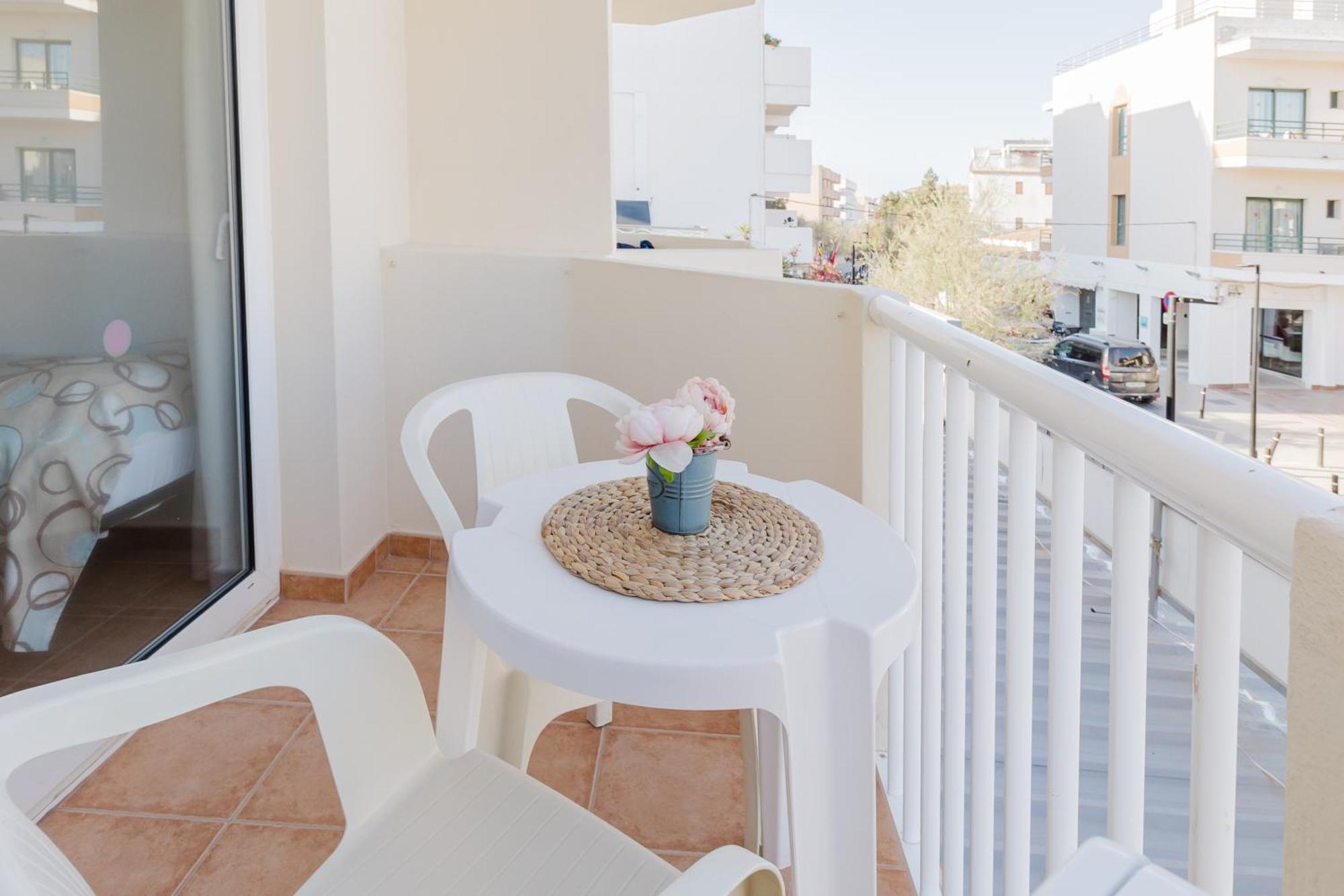 Apartamentos Timon - Emar Hotels Es Pujols Εξωτερικό φωτογραφία